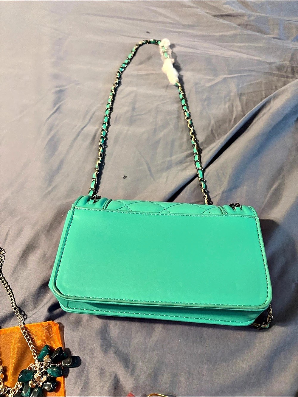 Badgley Mischka Quilted Crossbody Bag in Green NWOT with jewelry lotion purse ch
